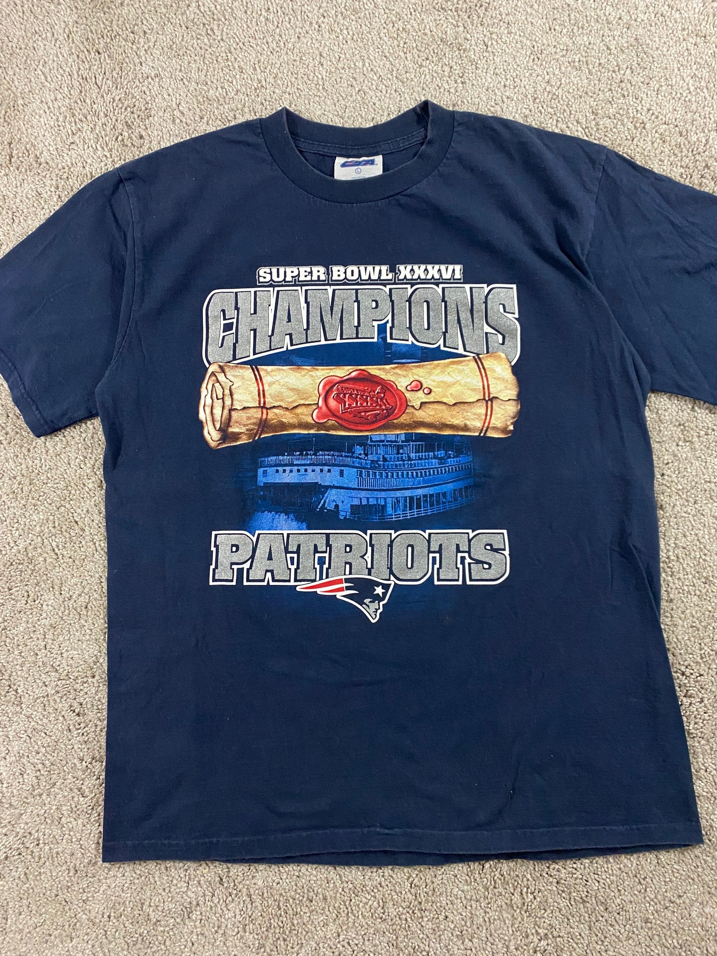 New England Patriots 01-02 Super Bowl Champs T-Shirt L