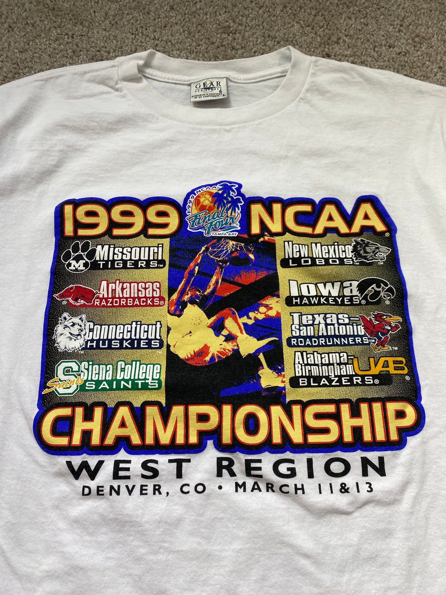 1999 NCAA March Madness T-Shirt L