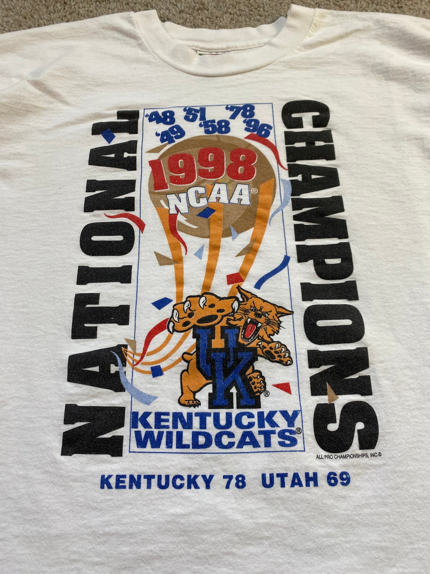 Kentucky Wildcats 1998 NCAA Basketball Champs T-Shirt XL