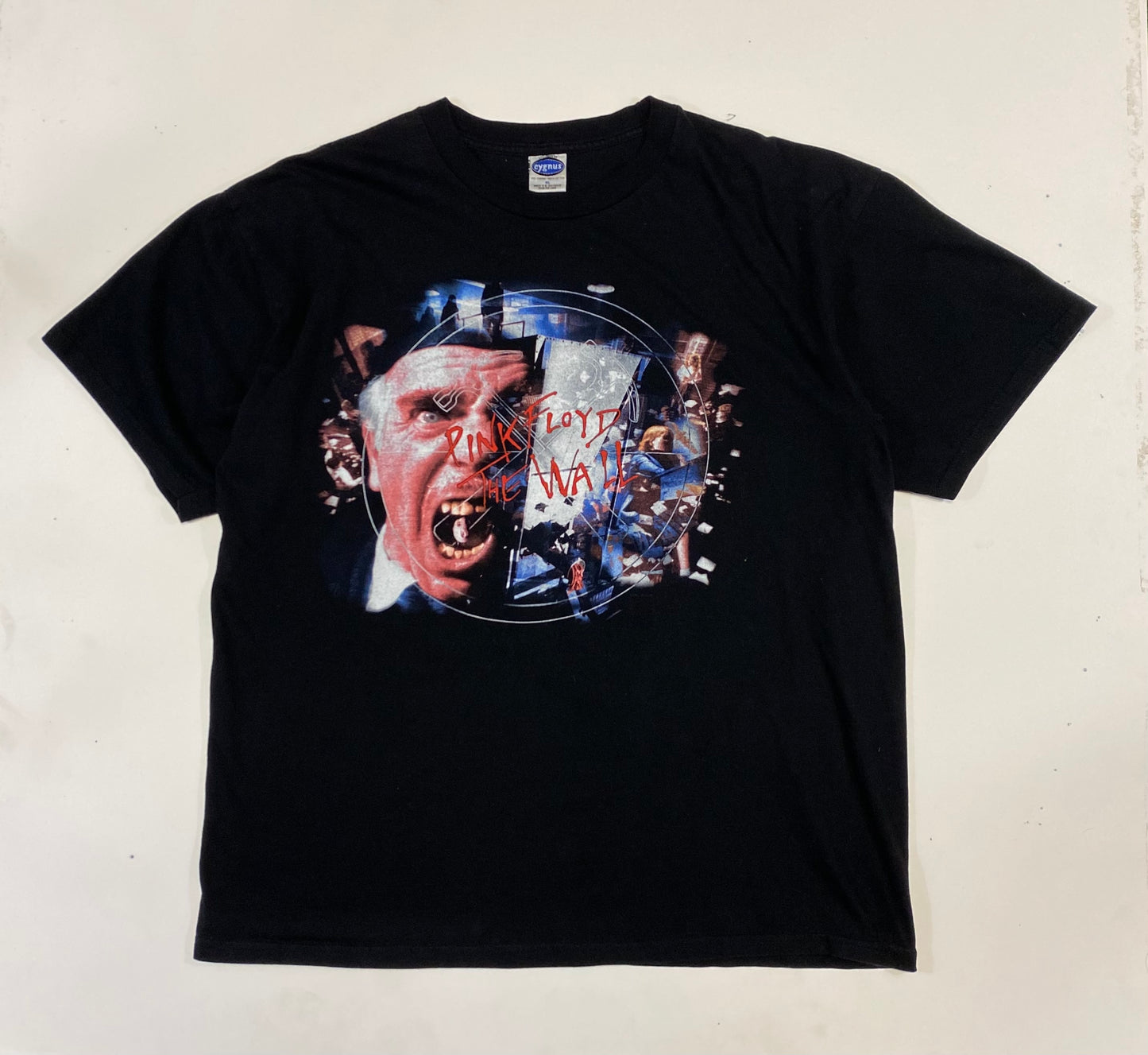 2001 Pink Floyd “The Wall” Cygnus T-Shirt XL