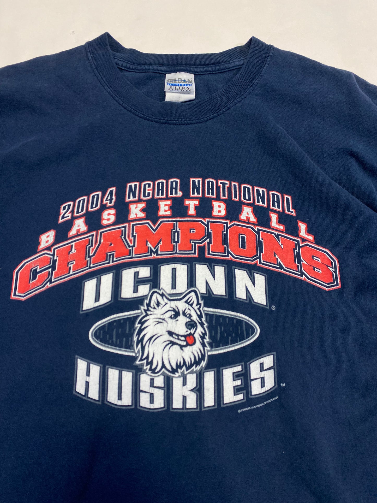 2004 National Champions UConn Huskies T-Shirt