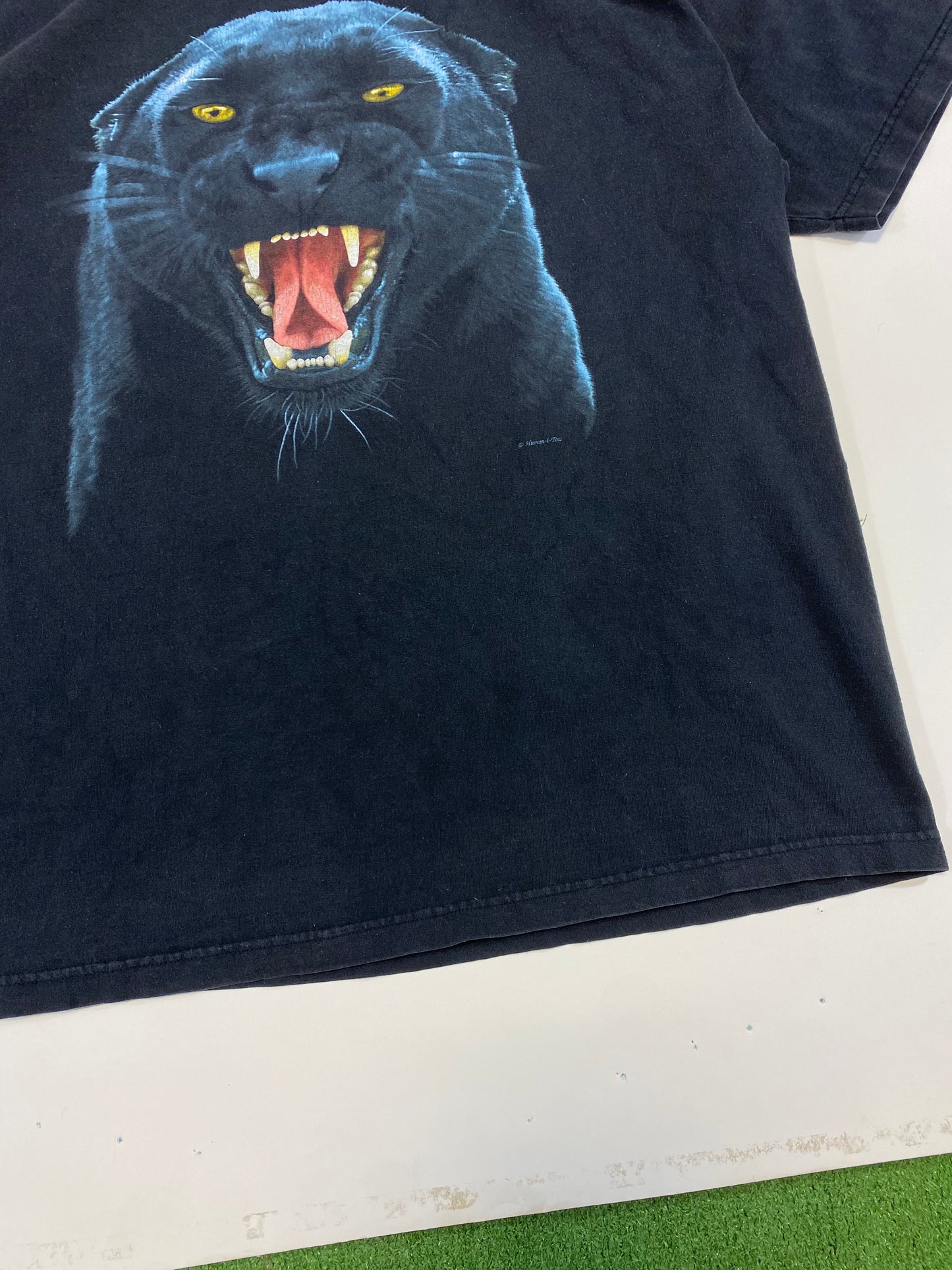 1990’s Human-I-tees Panther T-Shirt XXL