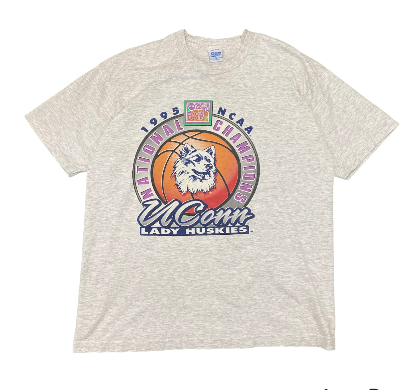 1995 National Champs UConn Women’s Basketball T-Shirt