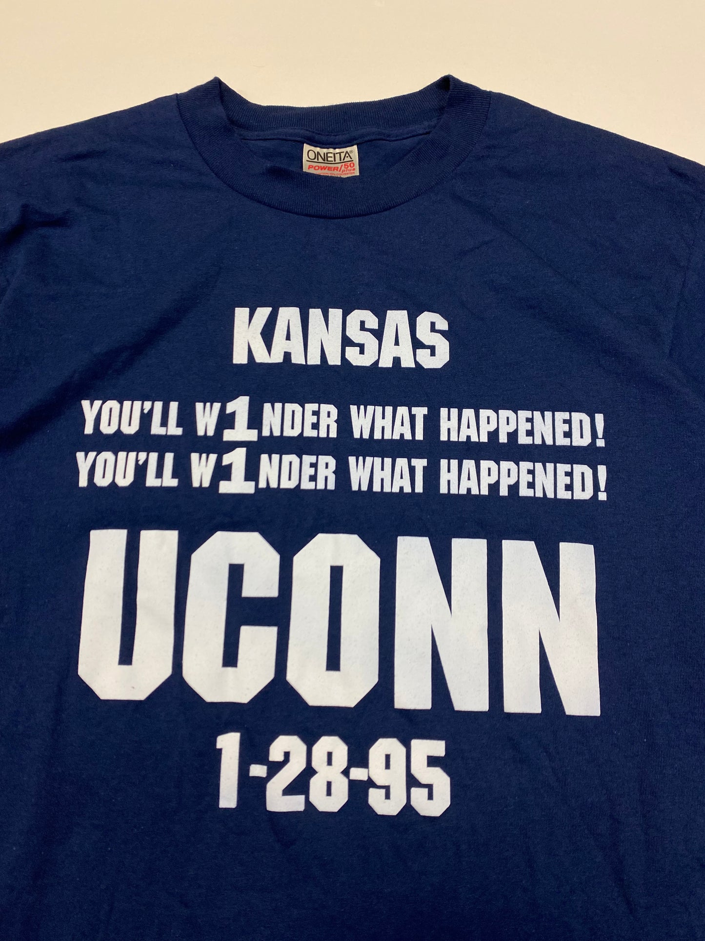 1995 UConn Huskies Basketball T-Shirt