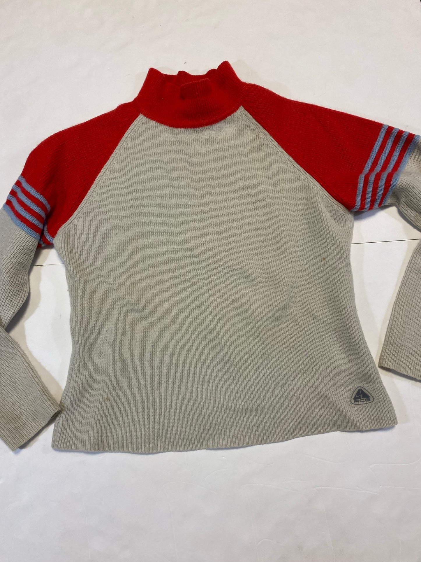 Vintage Women’s Nike ACG Knit Sweater