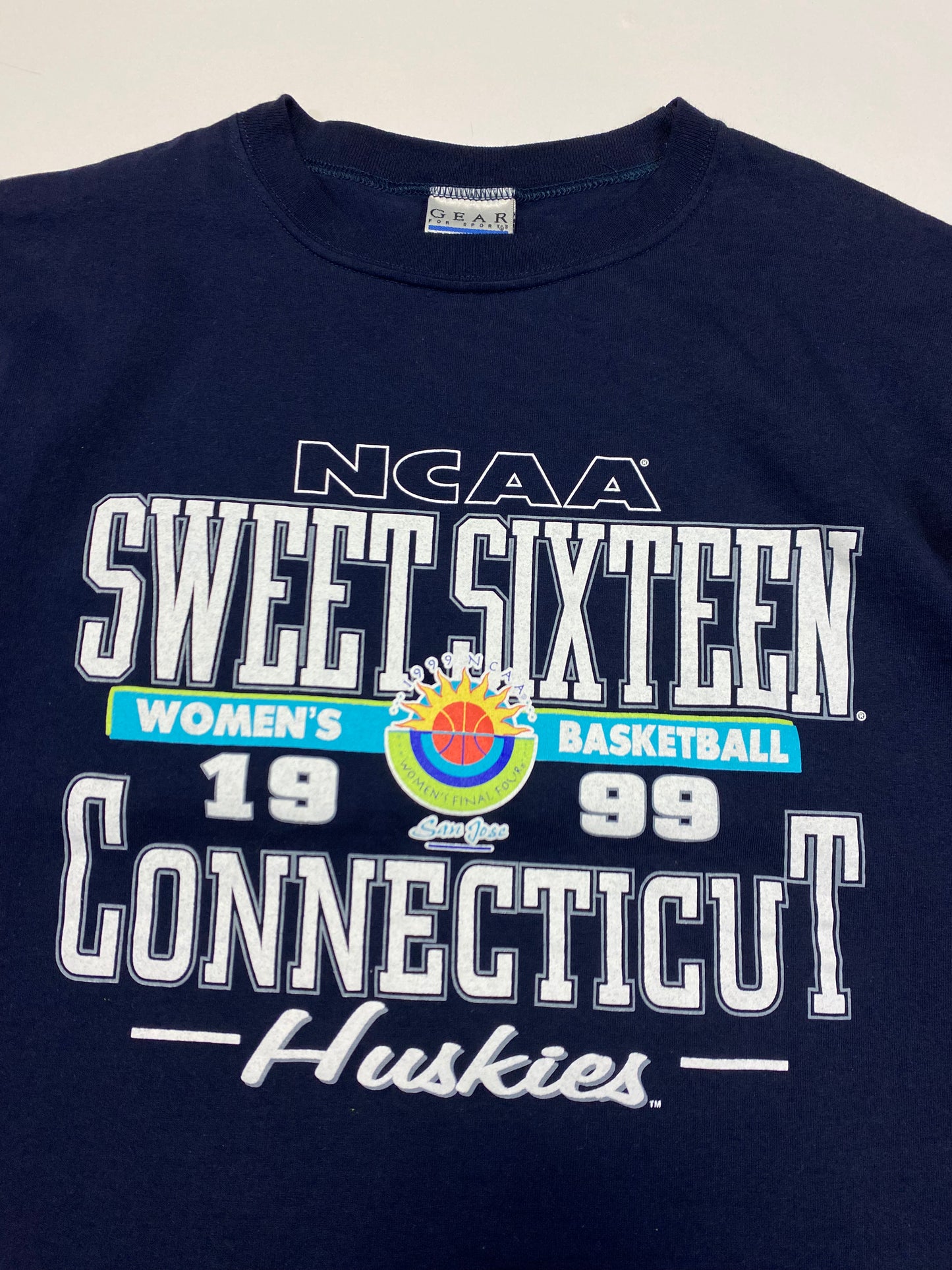 1999 UConn Huskies Women’s Basketball Shirt