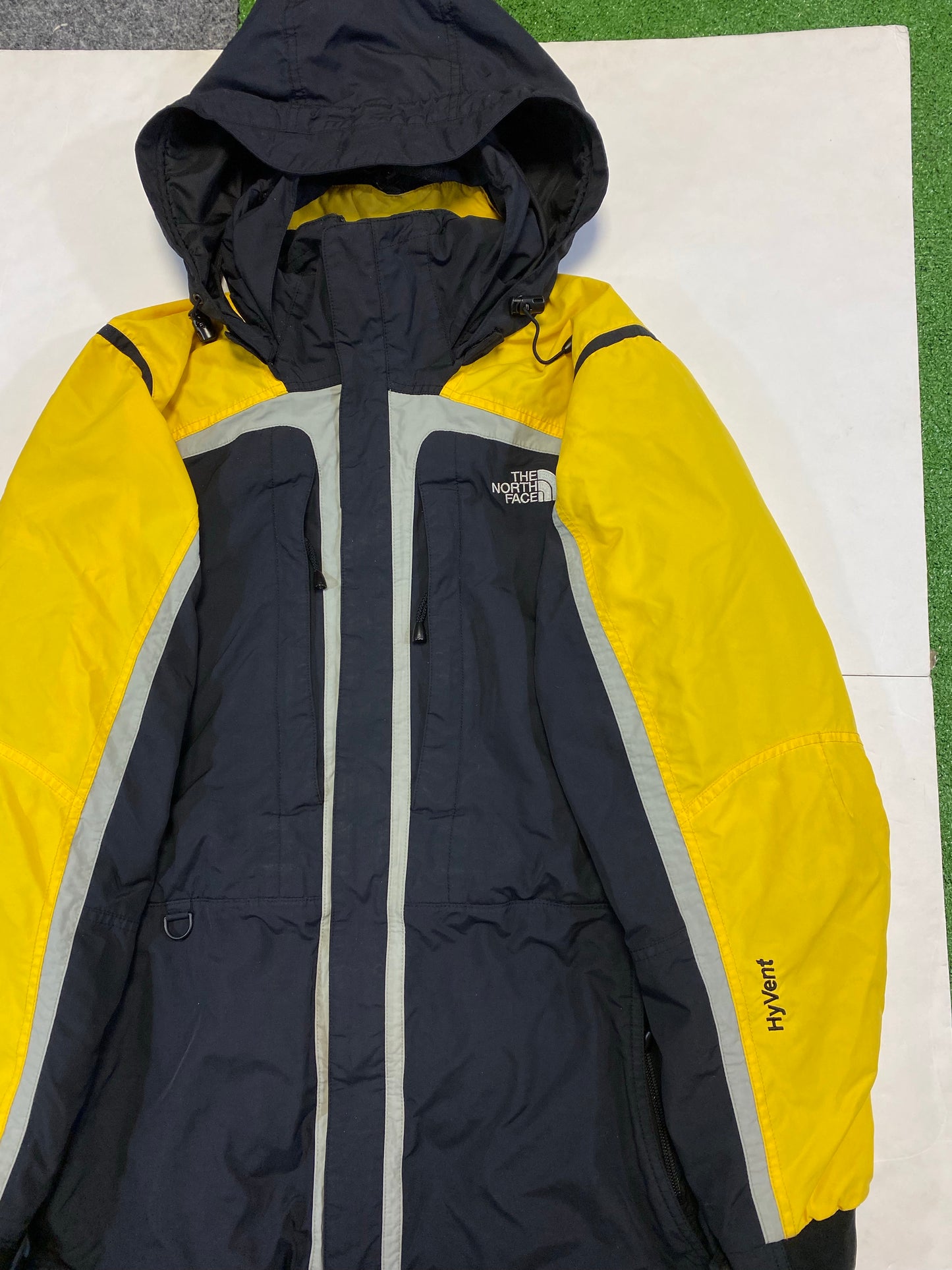 Vintage the North Face Hyvent Jacket 