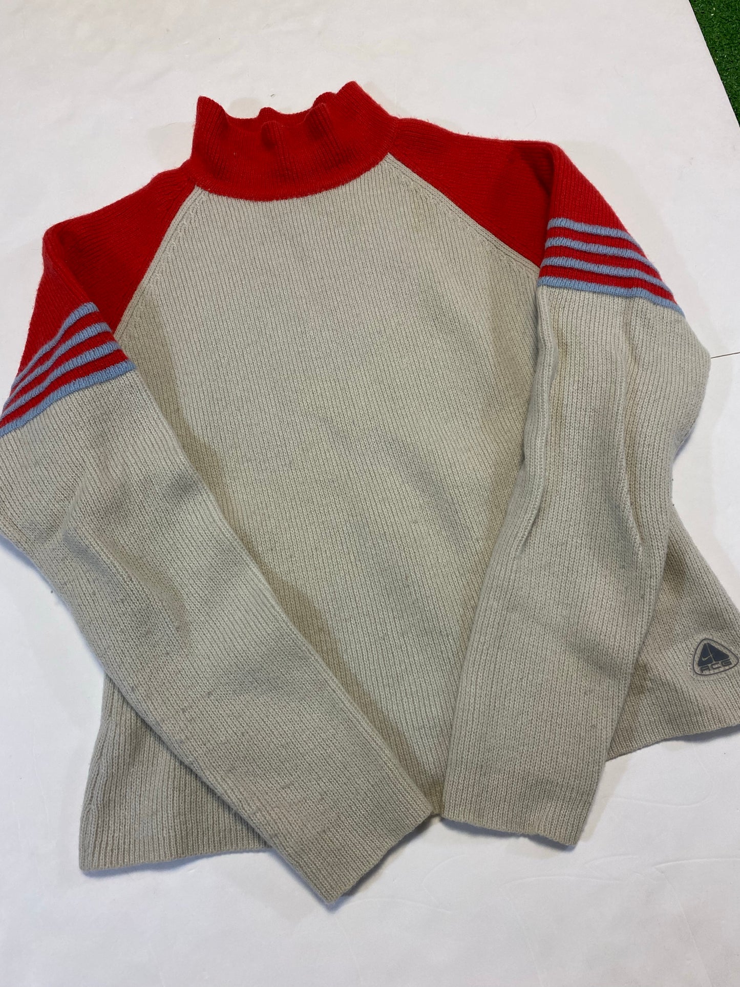 Vintage Women’s Nike ACG Knit Sweater
