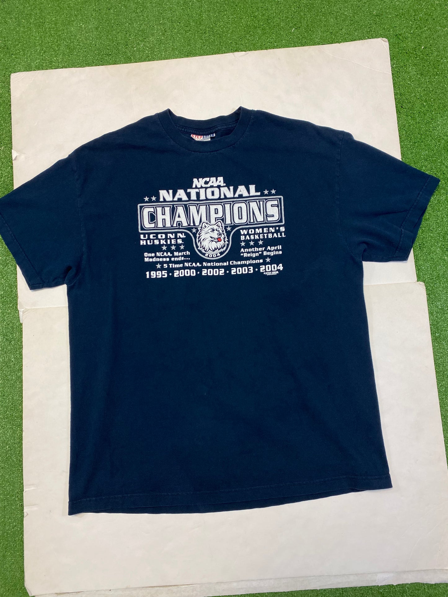 2004 National Champions UConn Basketball T-Shirt